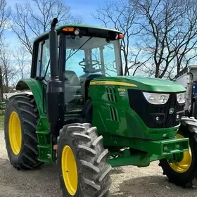 John Deere 2020