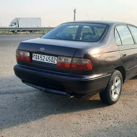 Toyota Carina 1995