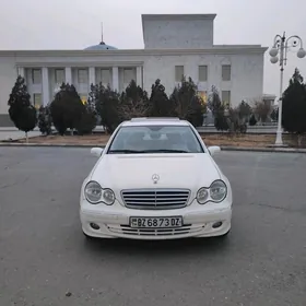 Mercedes-Benz C280 2005