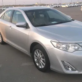 Toyota Camry 2015