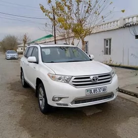 Toyota Highlander 2011