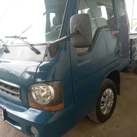 Kia Bongo 2003