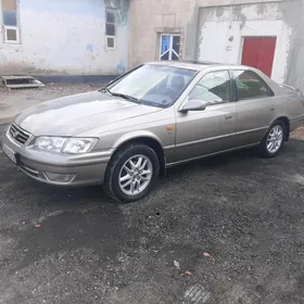 Toyota Camry 2000