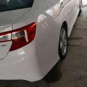 Toyota Camry 2013