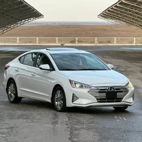 Hyundai Elantra 2020