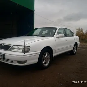 Toyota Avalon 1999