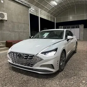 Hyundai Sonata 2021