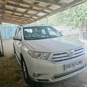 Toyota Highlander 2013