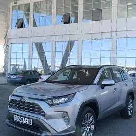 Toyota RAV4 2019