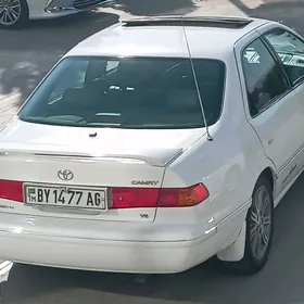 Toyota Camry 2000