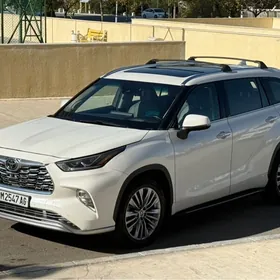 Toyota Highlander 2020