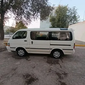 Toyota Hiace 1990