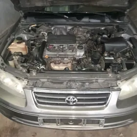 Toyota Camry 1999