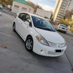 Nissan Versa 2010