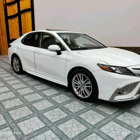 Toyota Camry 2022