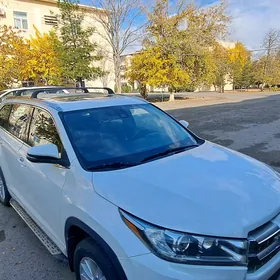 Toyota Highlander 2019