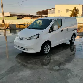 Nissan NV200 2018