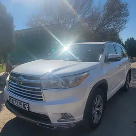 Toyota Highlander 2016