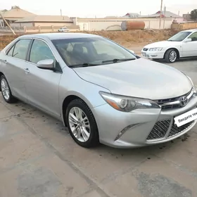 Toyota Camry 2016