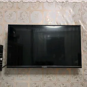 Телевизор 32"