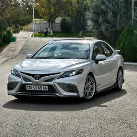 Toyota Camry 2020