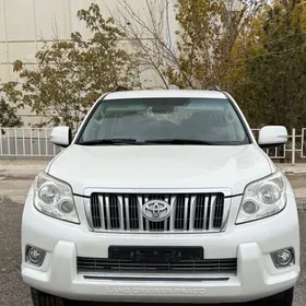 Toyota Land Cruiser Prado 2011