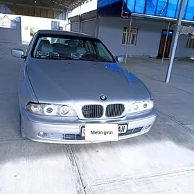 BMW E39 2001