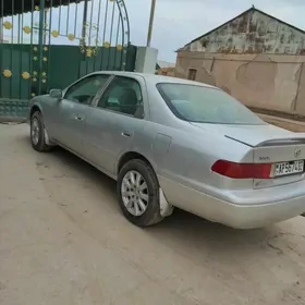 Toyota Camry 2001