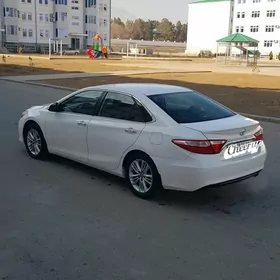 Toyota Camry 2017