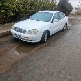 Daewoo Leganza 1998