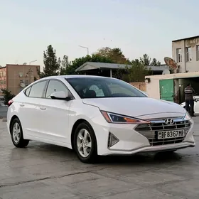 Hyundai Elantra 2019