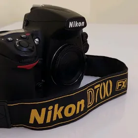 Nikon D700 body