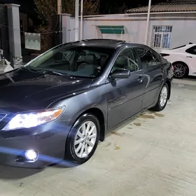 Toyota Camry 2010