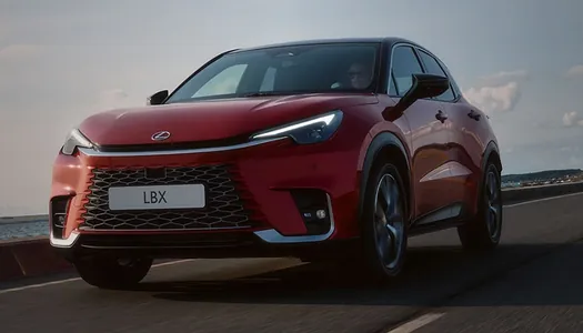 Lexus LBX bilen tanyşdyryldy: üç silindrli hereketlendirijili premium mini-krossower