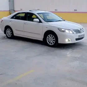 Toyota Camry 2011