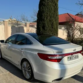 Hyundai Azera 2012