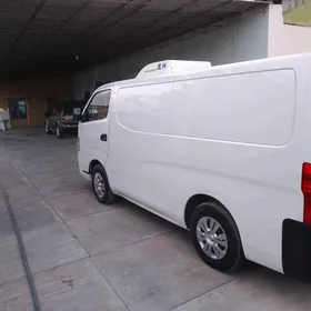 Nissan Urvan 2019