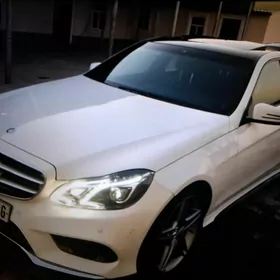 Mercedes-Benz E350 2011