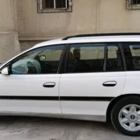 Opel Omega 1996