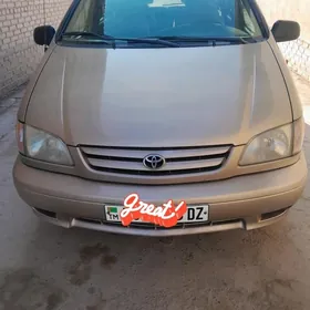 Toyota Sienna 2002