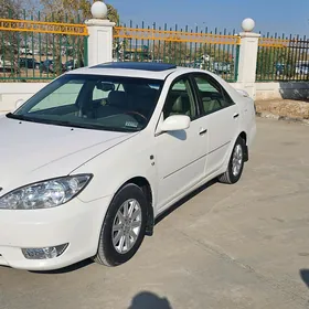 Toyota Camry 2004