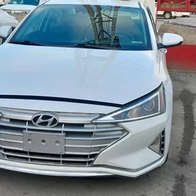 Hyundai Elantra 2020