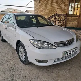 Toyota Camry 2004