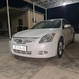 Nissan Altima 2011