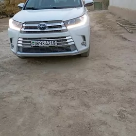 Toyota Highlander 2019