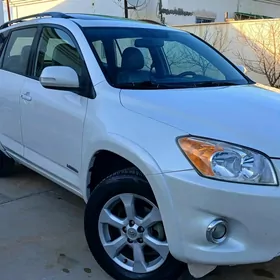 Toyota RAV4 2011