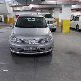 Nissan Versa 2010