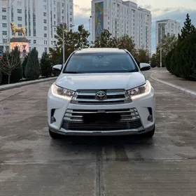 Toyota Highlander 2019