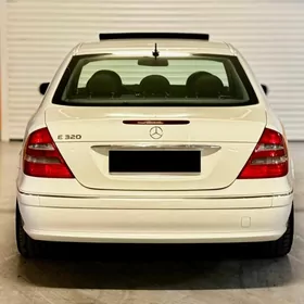 Mercedes-Benz E320 2003