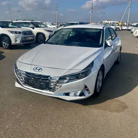 Hyundai Elantra 2021